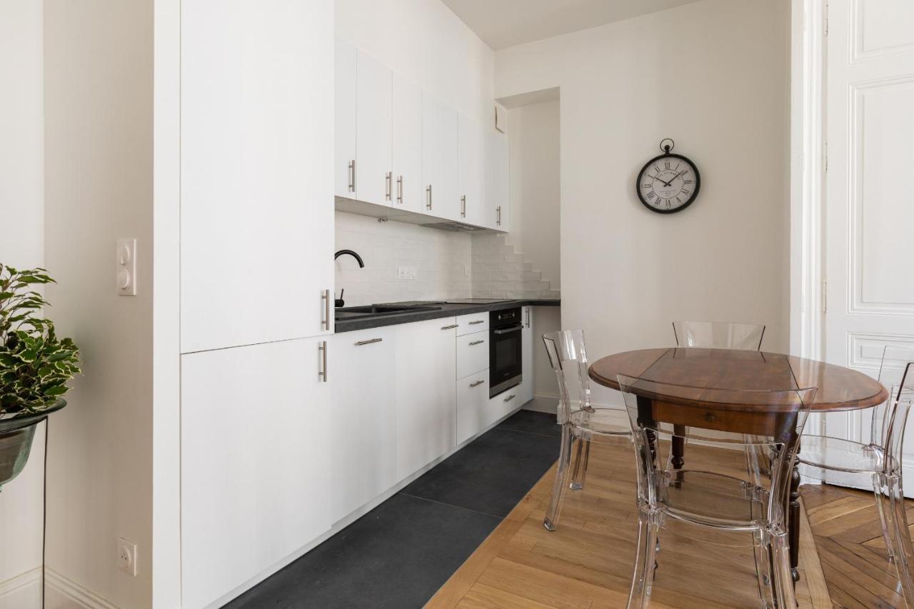 Dify Castries Quartier Ainay Apartment Лион Екстериор снимка